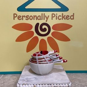 The Bakeshop SANTA Measuring Cups